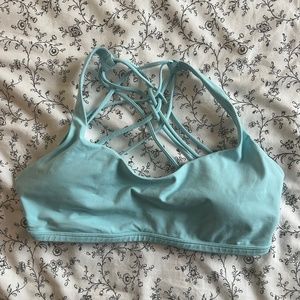 Lululemon Free to be wild bra